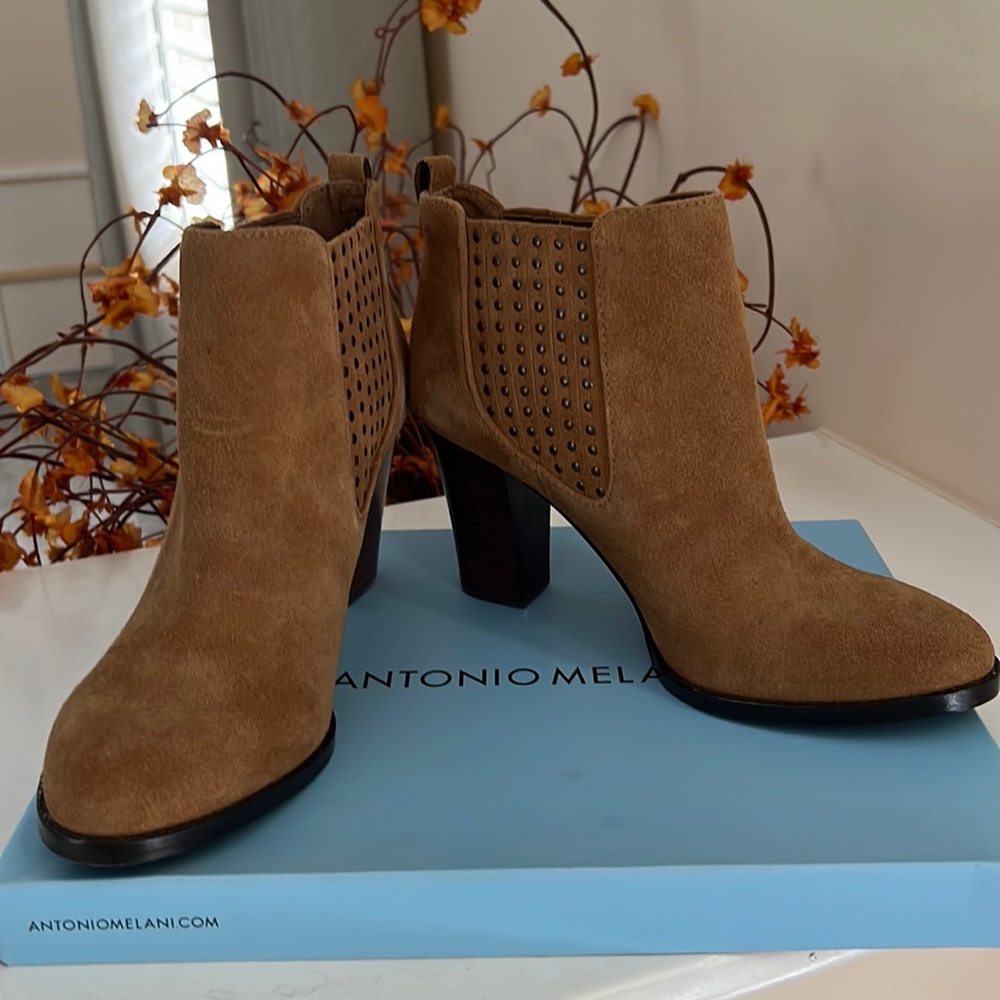 Antonio Melani ankle boots.